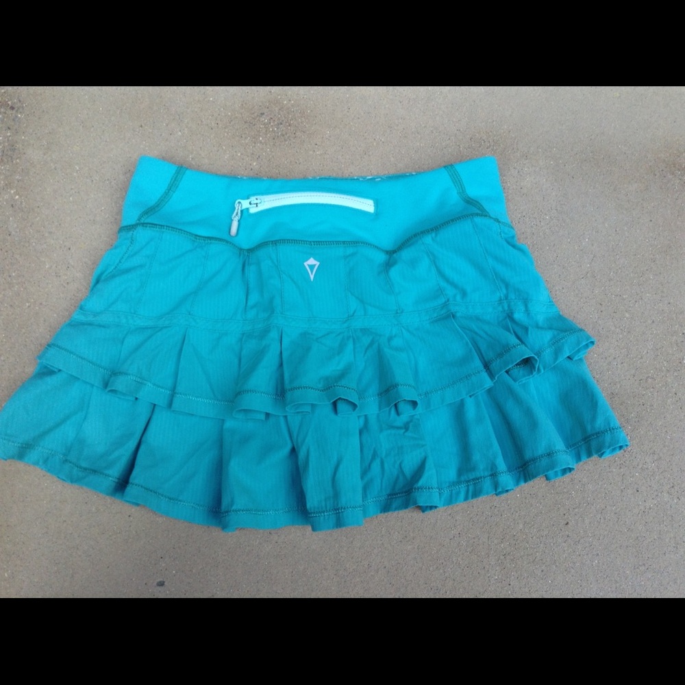 teal ivivva skirt